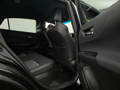 Used 2021 Toyota Venza XLE image 31