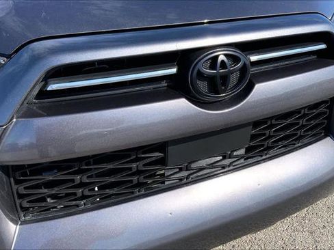 Certified 2022 Toyota 4Runner SR5 Premium image 28