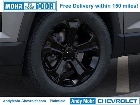 New 2026 Chevrolet Equinox LT w/ Convenience Package II FWD image 9
