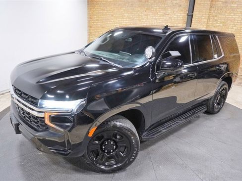 Used 2021 Chevrolet Tahoe 2WD w/ 1FL Safety Package image 2