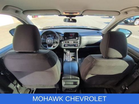 Used 2024 Nissan Pathfinder S AWD/4WD image 20