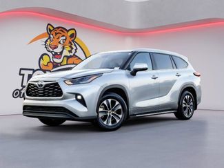 Used 2024 Toyota Highlander XLE video 1