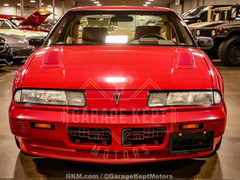 Used 1990 Pontiac Grand Prix SE FWD image 19