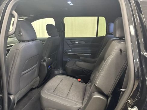 Used 2026 Chevrolet Traverse LT FWD image 16