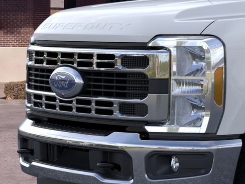 New 2026 Ford F350 XLT w/ 360-Degree Camera Package AWD/4WD image 17