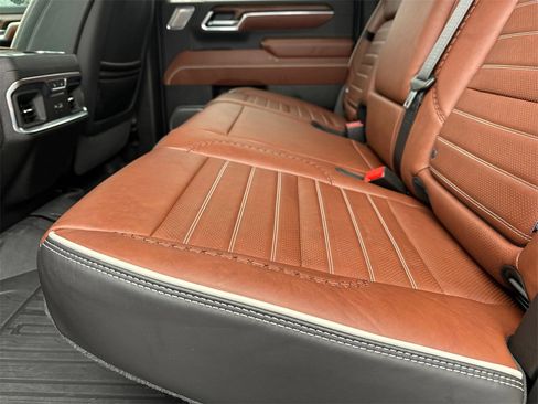 Used 2026 GMC Sierra 2500 Denali Ultimate image 21