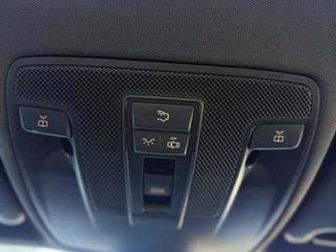 Used 2014 Mercedes-Benz CLA 250 4MATIC image 17