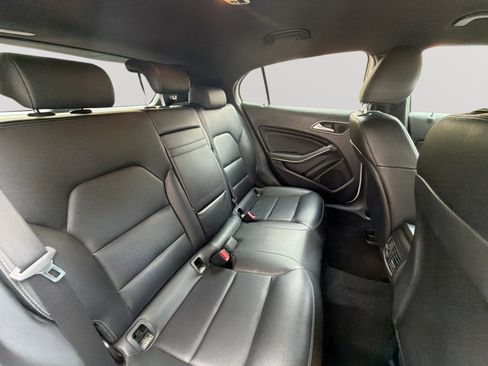 Used 2020 Mercedes-Benz GLA 250 4MATIC image 24