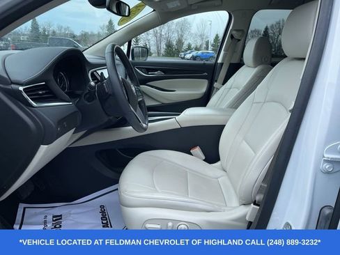 Used 2024 Buick Enclave Essence image 19
