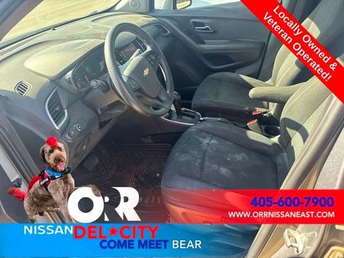 Used 2020 Chevrolet Trax LS w/ Tint and Cruise Package FWD image 3