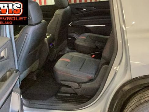 Used 2024 Chevrolet Traverse RS w/ LPO, Floor Liner Package AWD/4WD image 9