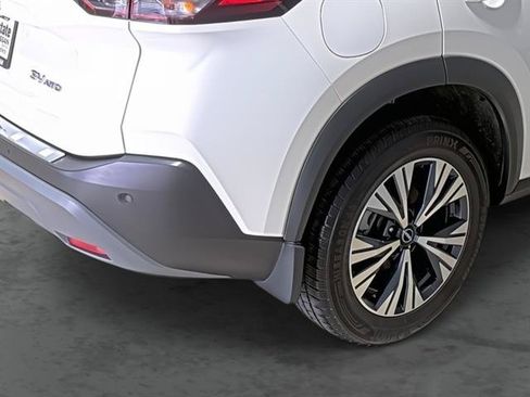 Used 2023 Nissan Rogue SV w/ SV Premium B Package AWD/4WD image 13