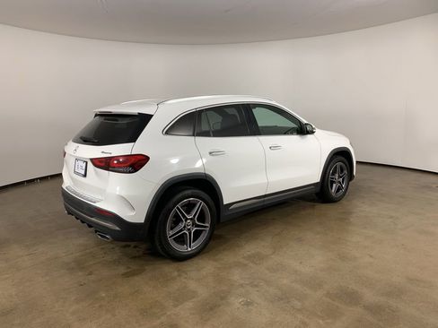 Used 2022 Mercedes-Benz GLA 250 4MATIC w/ AMG Line image 8