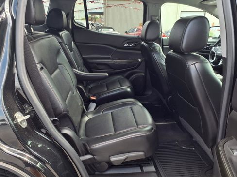 Used 2021 GMC Acadia SLT w/ Preferred Package FWD image 15