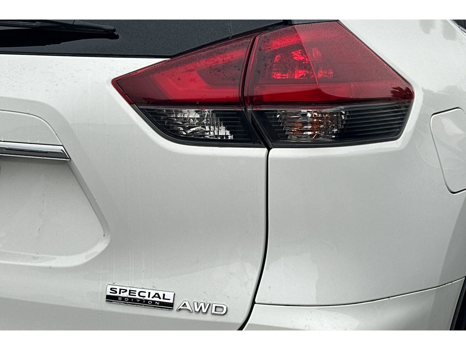 Used 2020 Nissan Rogue S w/ Special Edition Package AWD/4WD image 7
