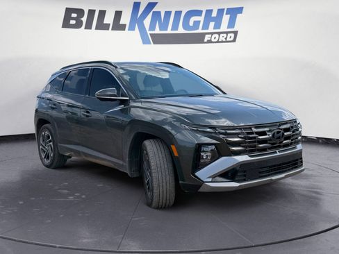 Used 2025 Hyundai Tucson Limited AWD/4WD image 7
