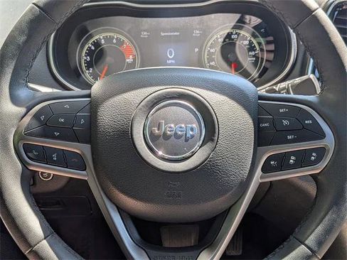 Certified 2022 Jeep Cherokee Limited image 16