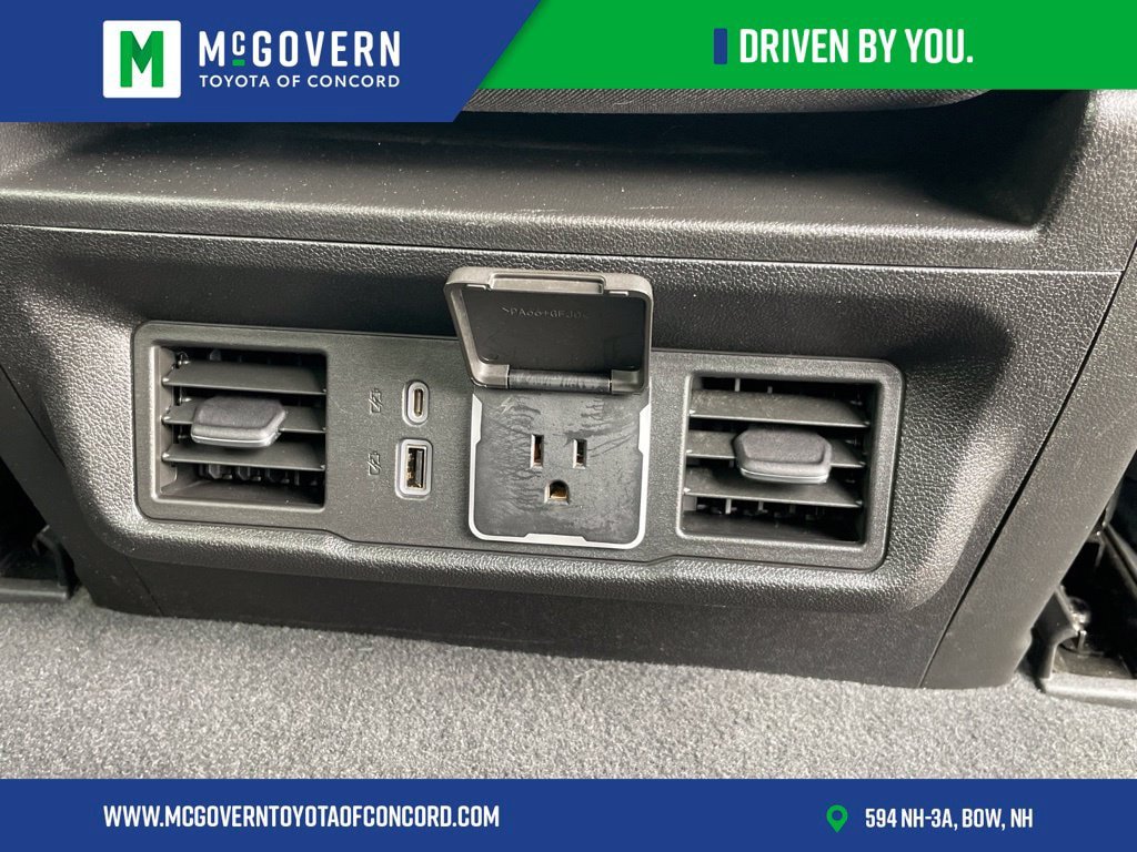 Used 2023 Chevrolet Silverado 1500 LT AWD/4WD image 22