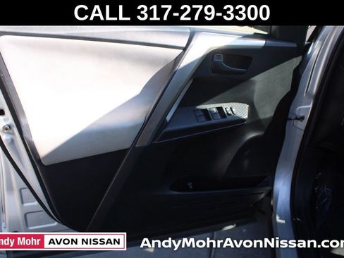 Used 2014 Toyota RAV4 LE FWD image 17