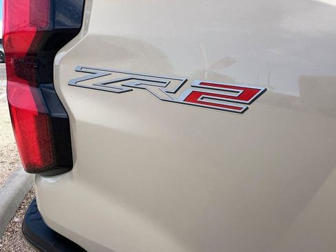 Used 2024 Chevrolet Colorado ZR2 w/ ZR2 Convenience Package III image 48