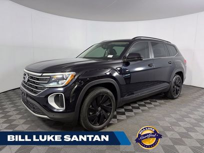 Used 2024 Volkswagen Atlas SE w/ Panoramic Sunroof Package