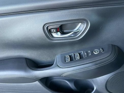 Certified 2024 Honda HR-V EX-L image 11