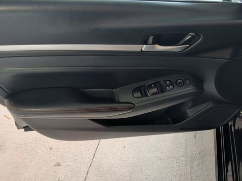 Used 2026 Nissan Altima 2.5 SR FWD image 16