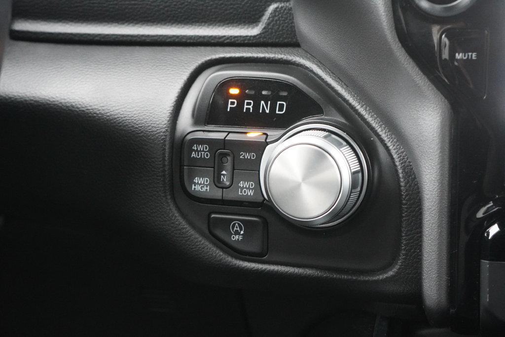 Used 2023 RAM 1500 Laramie AWD/4WD image 23