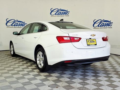 Used 2024 Chevrolet Malibu LS w/ Driver Confidence Package FWD image 2