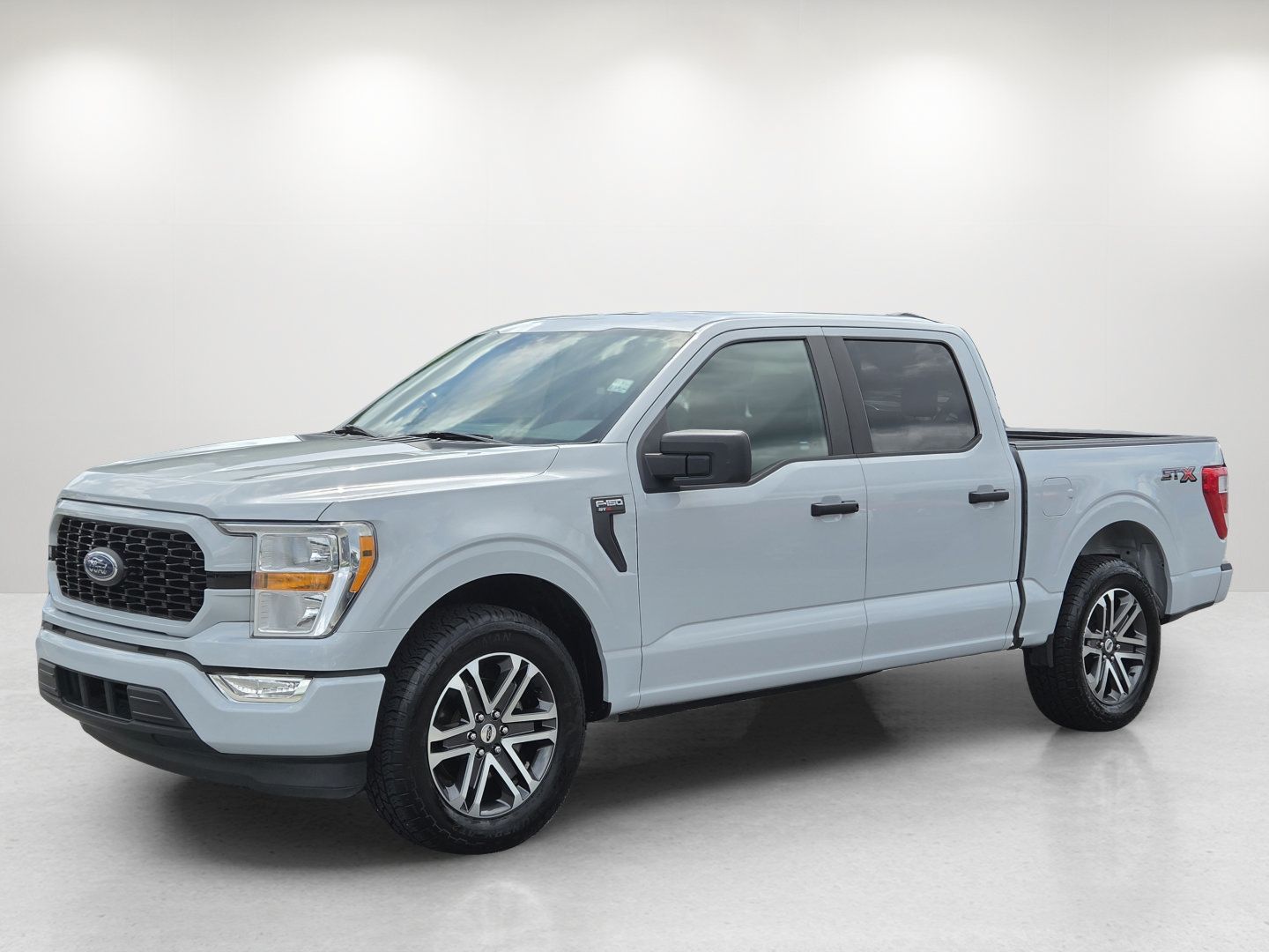 Used 2021 Ford F150 XL w/ STX Appearance Package RWD image 1