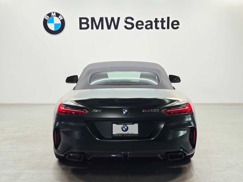 Used 2025 BMW Z4 M40i w/ Premium Package image 6