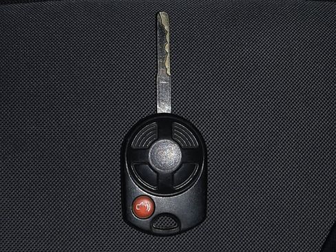 Used 2014 Ford Escape SE image 32