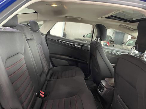 Used 2014 Ford Fusion SE w/ Equipment Group 201A image 23