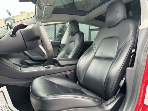 Used 2019 Tesla Model 3 Performance image 13