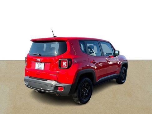 Used 2022 Jeep Renegade Sport image 8