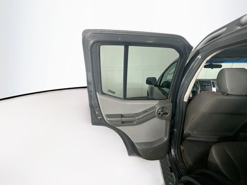 Used 2011 Nissan Xterra S AWD/4WD image 23