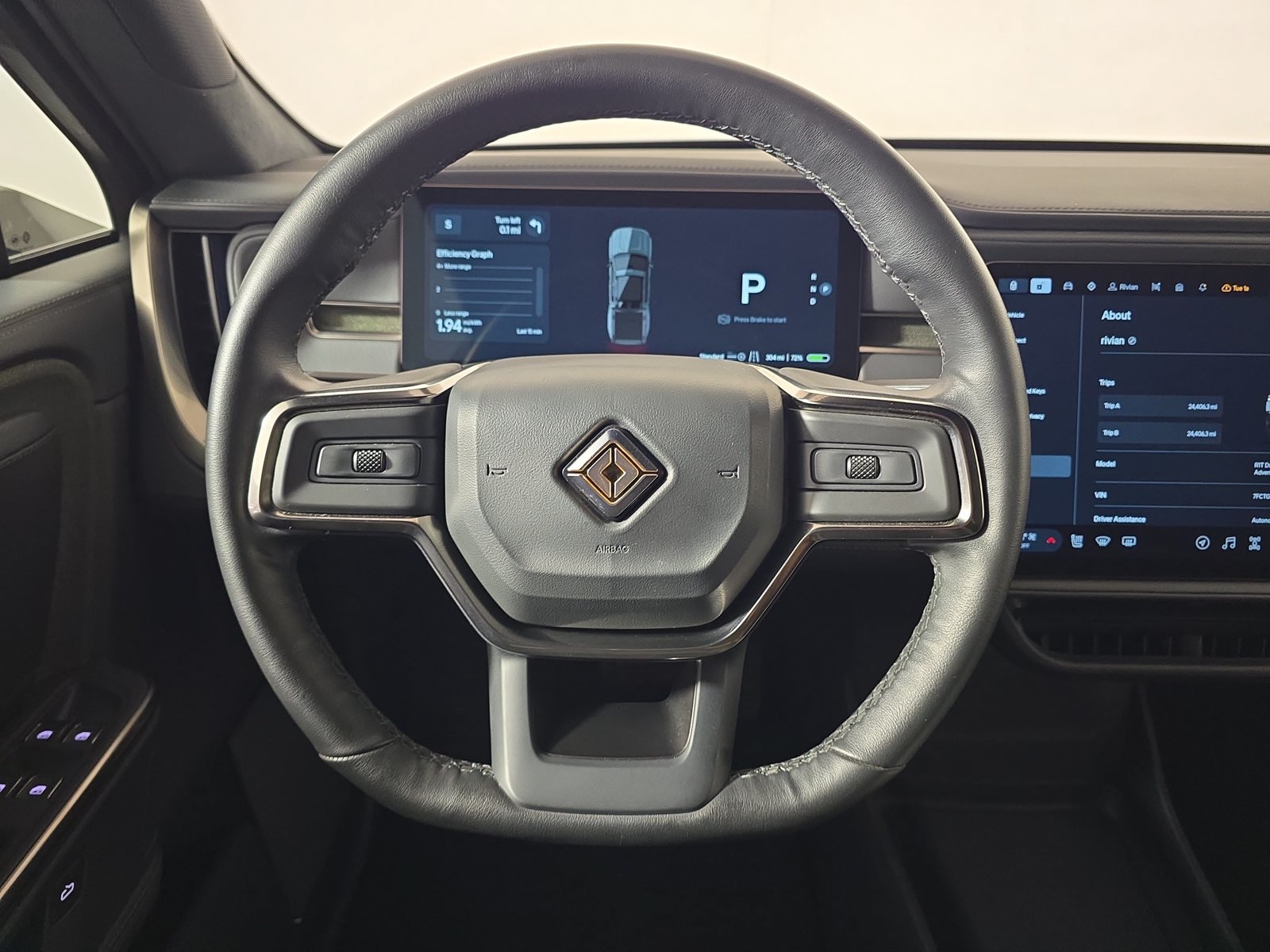 Used 2025 Rivian R1T Adventure Dual AWD/4WD image 26