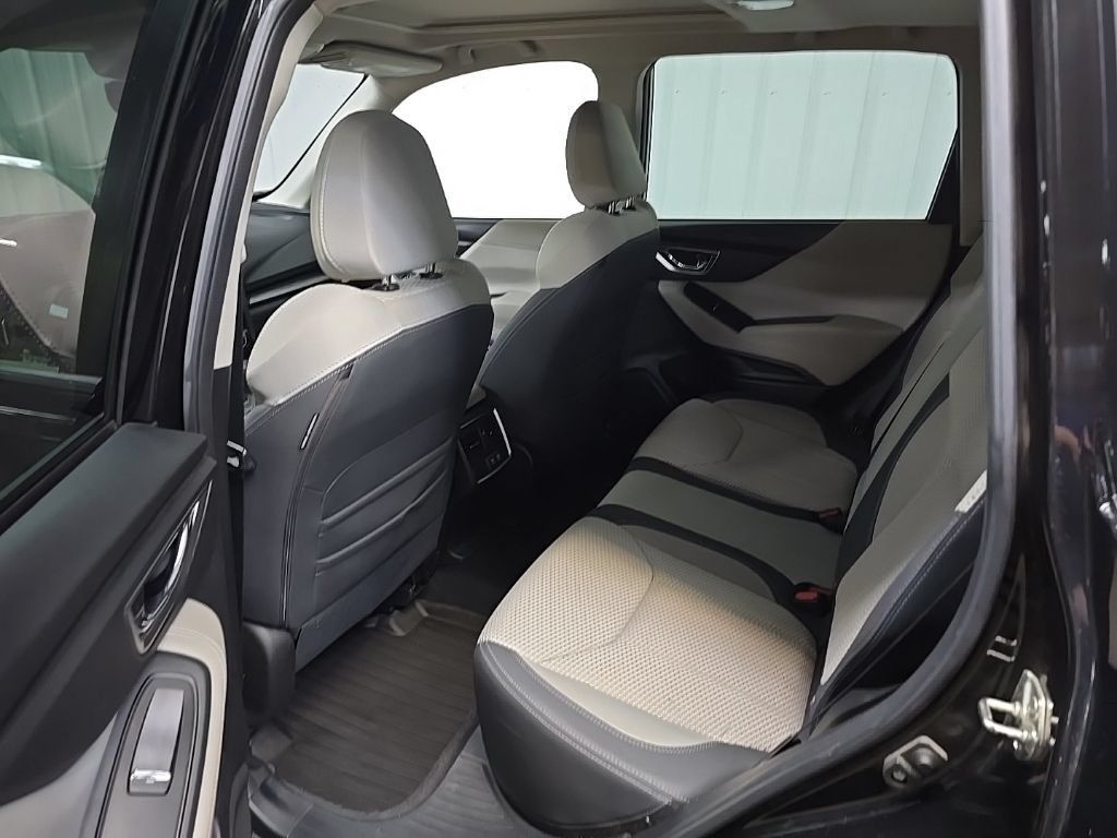 Used 2020 Subaru Forester Premium AWD/4WD image 31