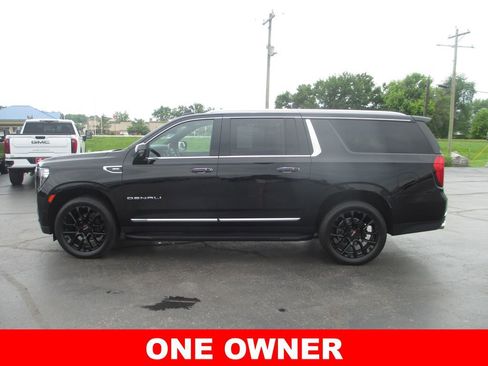 Used 2023 GMC Yukon XL Denali w/ Max Trailering Package AWD/4WD image 10