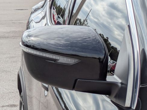 Used 2021 Nissan Rogue Sport SV image 13