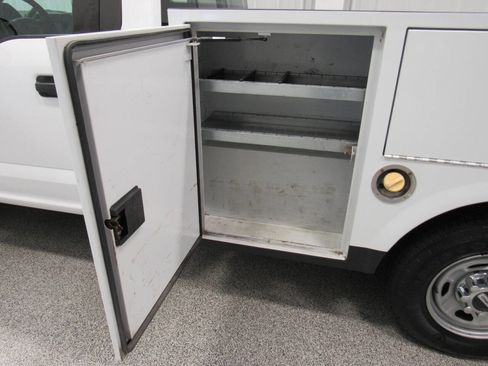 Used 2017 Ford F250 XL w/ Power Equipment Group image 21