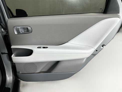 Used 2024 Hyundai Ioniq 6 SEL RWD image 30