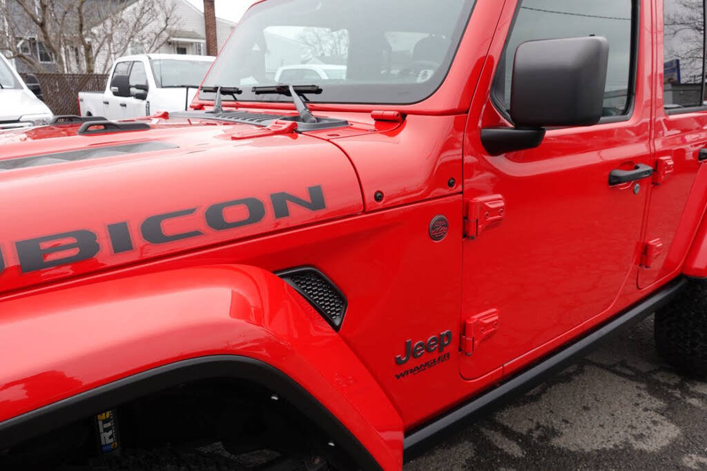 Used 2021 Jeep Wrangler Unlimited Rubicon w/ Dual Top Group AWD/4WD image 9