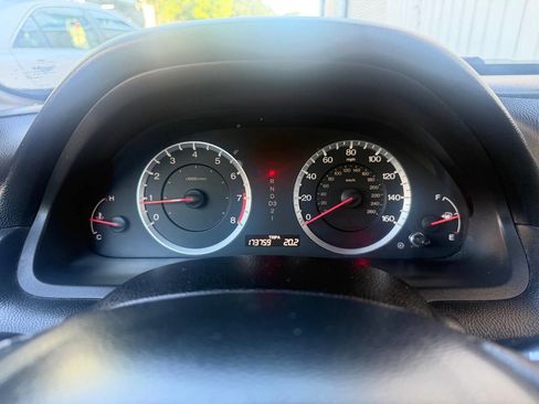 Used 2012 Honda Accord LX image 25