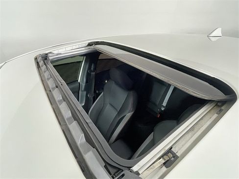 Used 2018 Subaru Impreza 2.0i Sport image 23