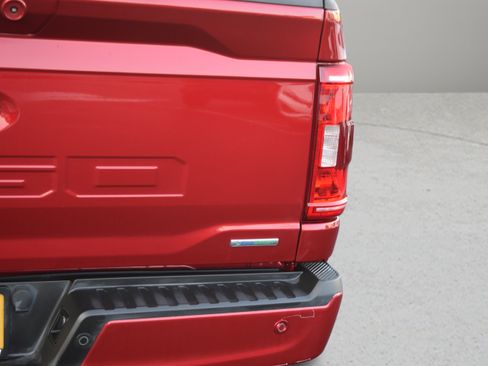Used 2022 Ford F150 XLT w/ Equipment Group 302A High AWD/4WD image 6