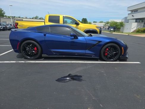 Used 2016 Chevrolet Corvette Stingray Coupe w/ 2LT Preferred Equipment Group RWD image 5