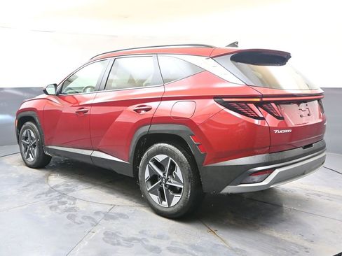 Certified 2025 Hyundai Tucson SEL image 3