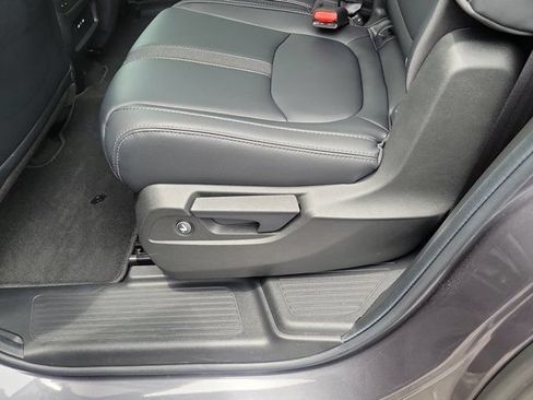 Certified 2025 Honda Pilot EX-L image 19