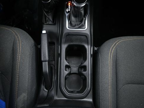 Used 2024 Jeep Wrangler Unlimited Sport AWD/4WD image 28